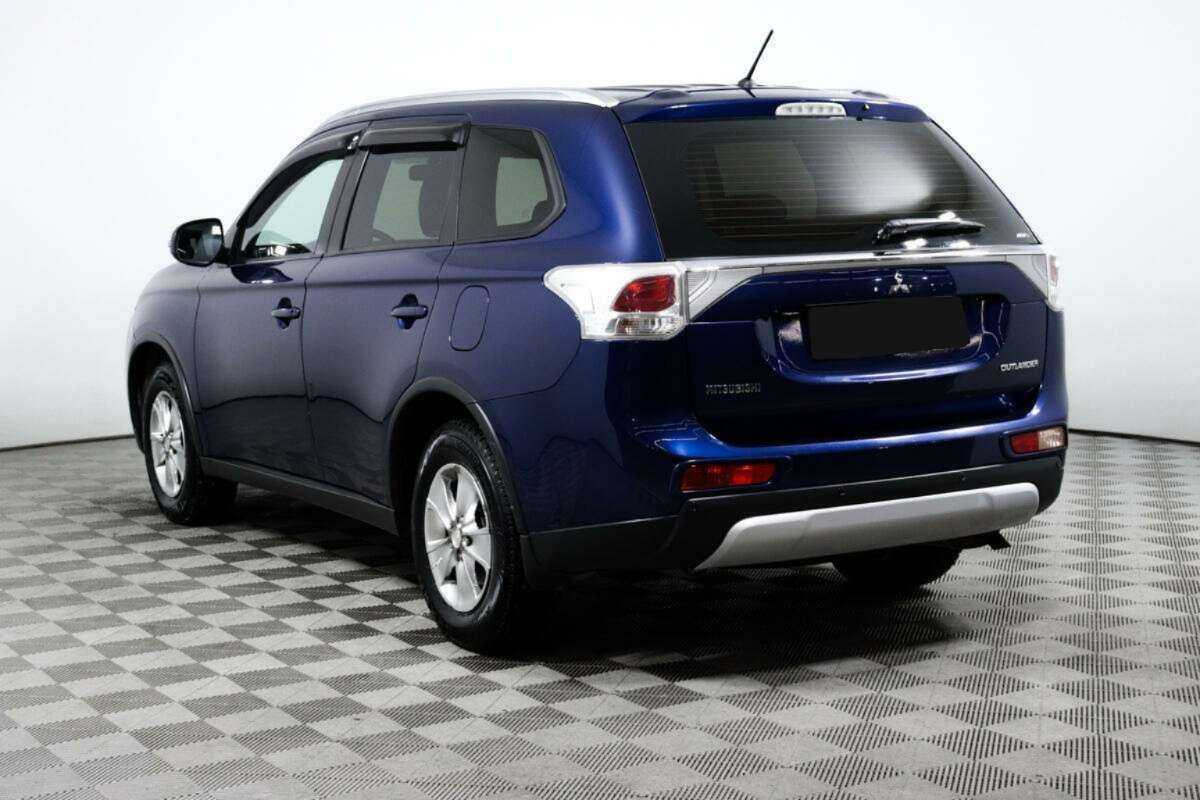 Купить Mitsubishi Outlander с пробегом. Фото: #6