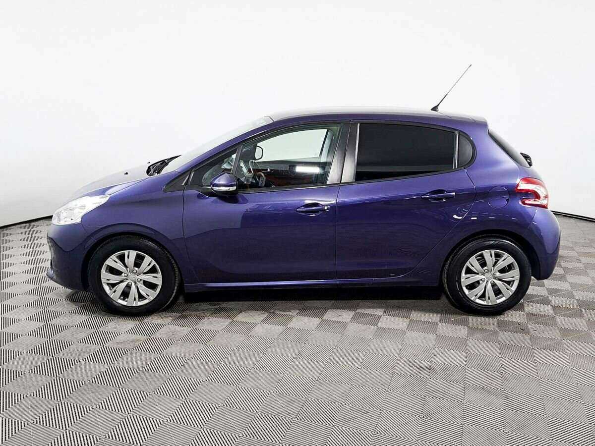 Купить Peugeot 208 с пробегом. Фото: #7