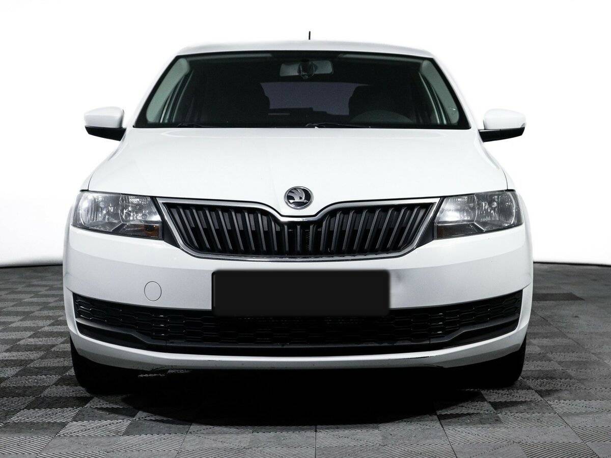 Купить Skoda Rapid с пробегом. Фото: #1