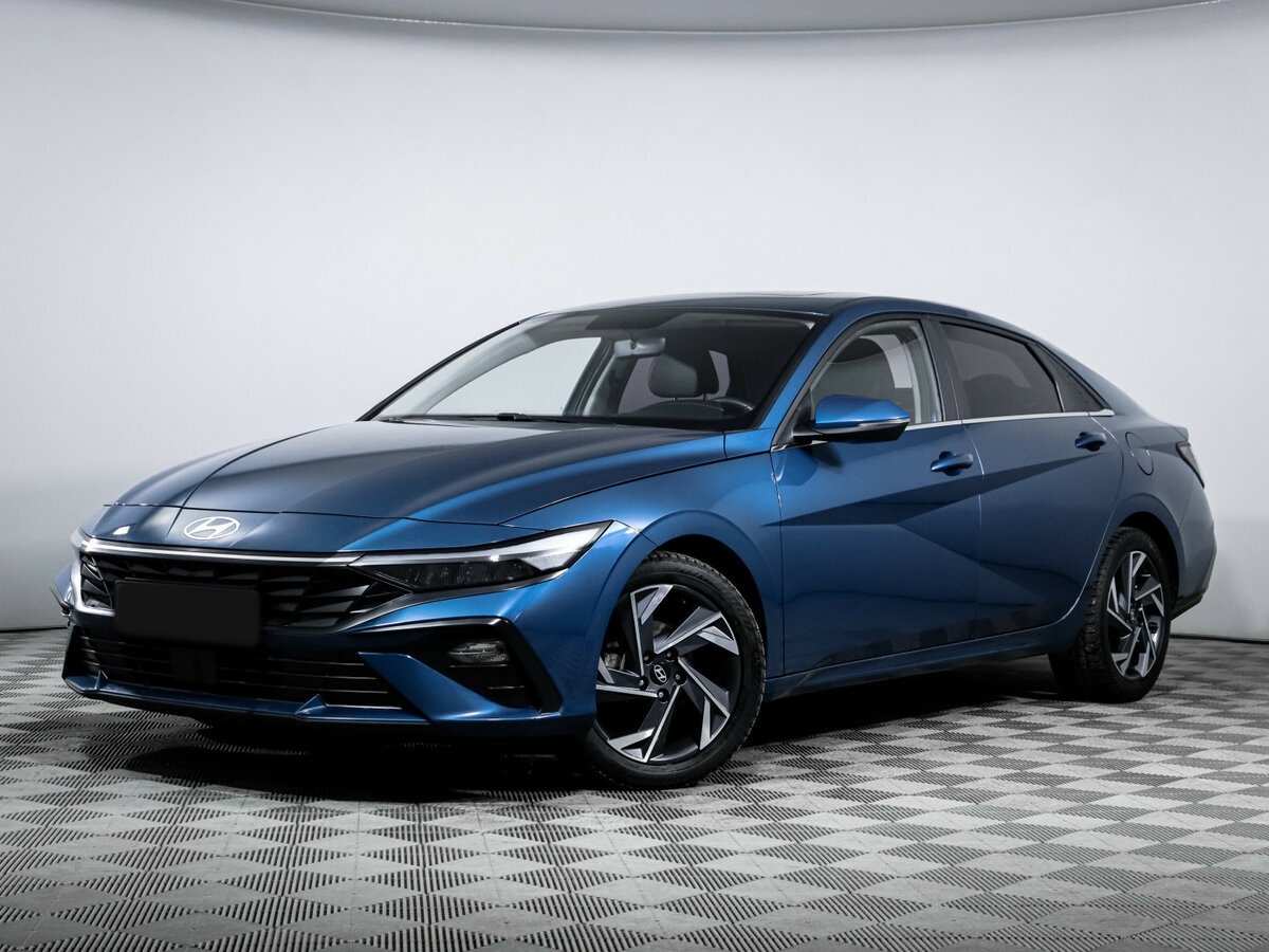 Купить Hyundai Elantra с пробегом. Посмотреть фото