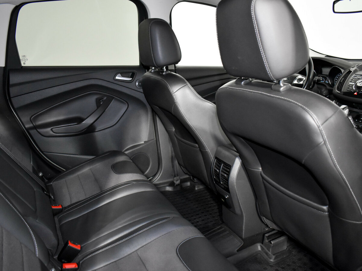 Купить Ford Kuga с пробегом. Фото: #13