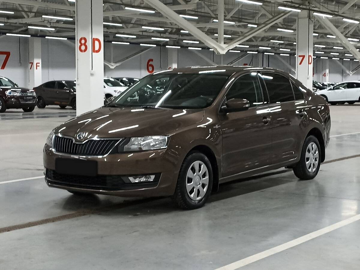 Купить Skoda Rapid с пробегом. Посмотреть фото