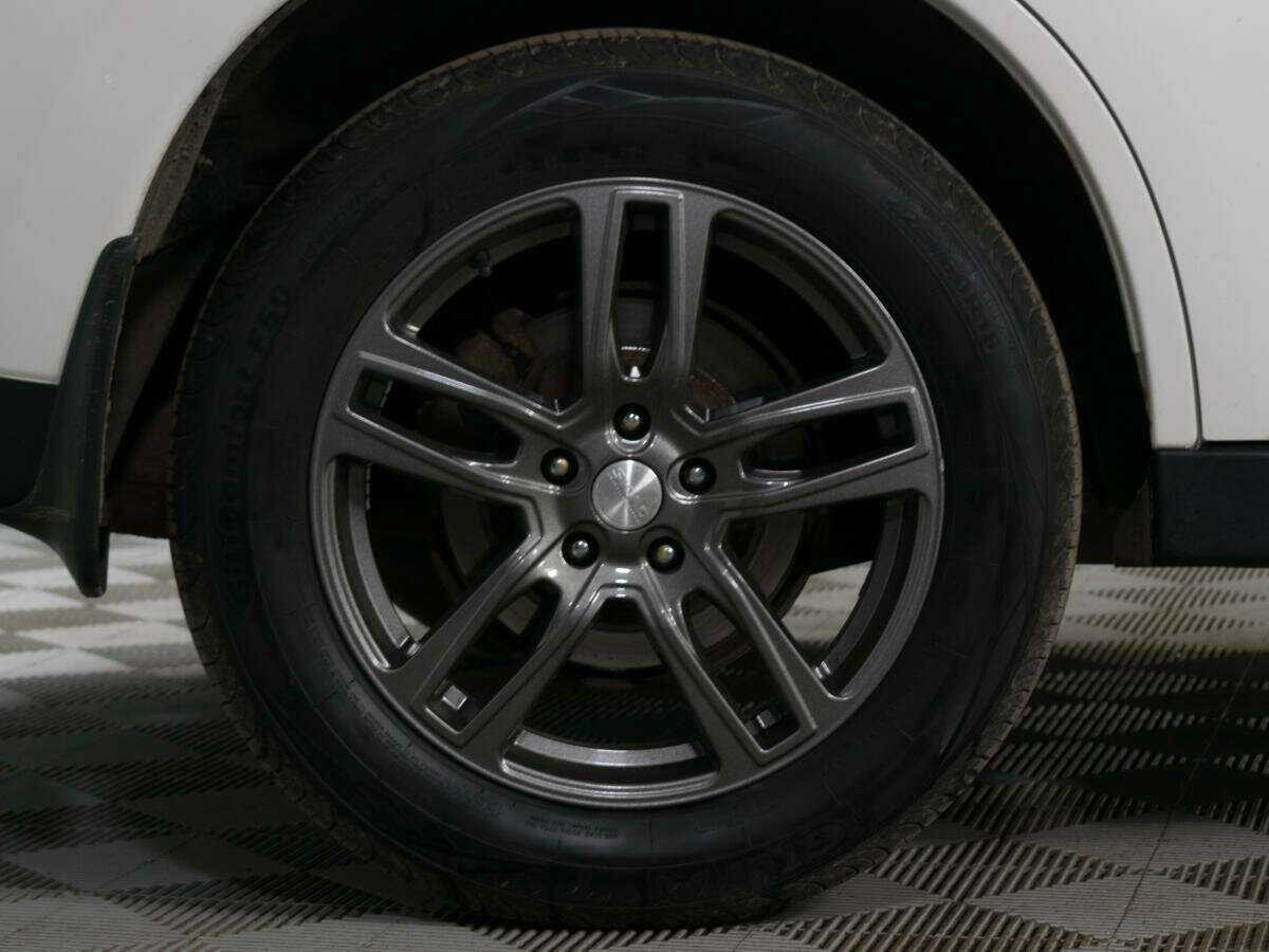 Купить Mitsubishi Outlander с пробегом. Фото: #17