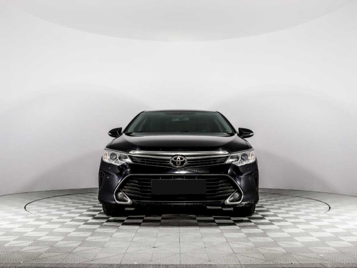 Купить Toyota Camry с пробегом. Фото: #1
