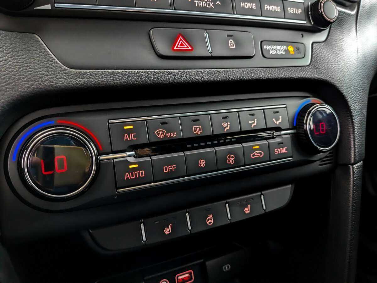 Купить Kia Ceed с пробегом. Фото: #20