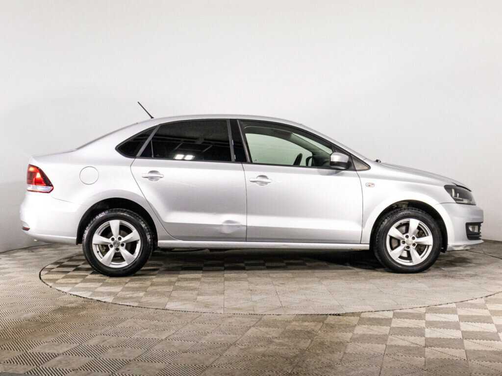 Купить Volkswagen Polo с пробегом. Фото: #3