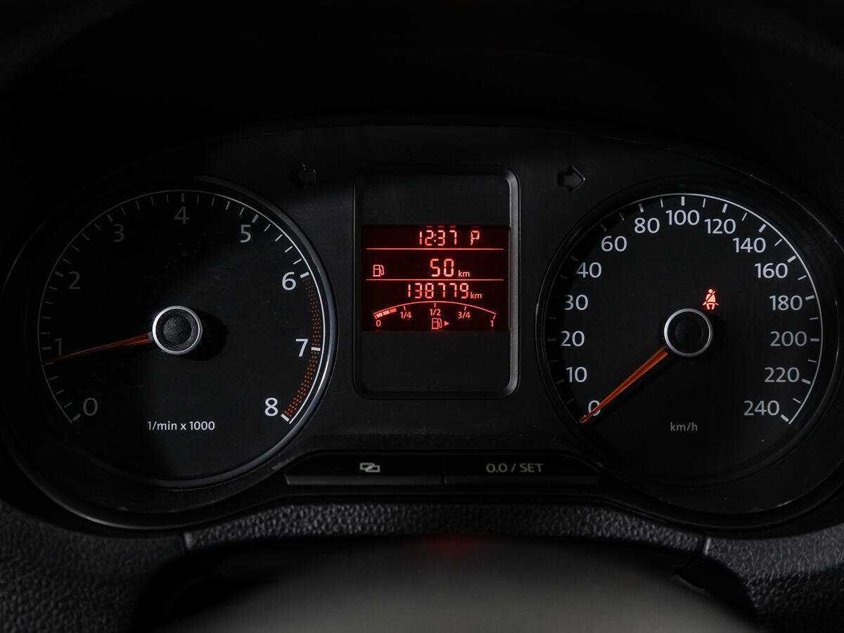 Купить Volkswagen Polo с пробегом. Фото: #11