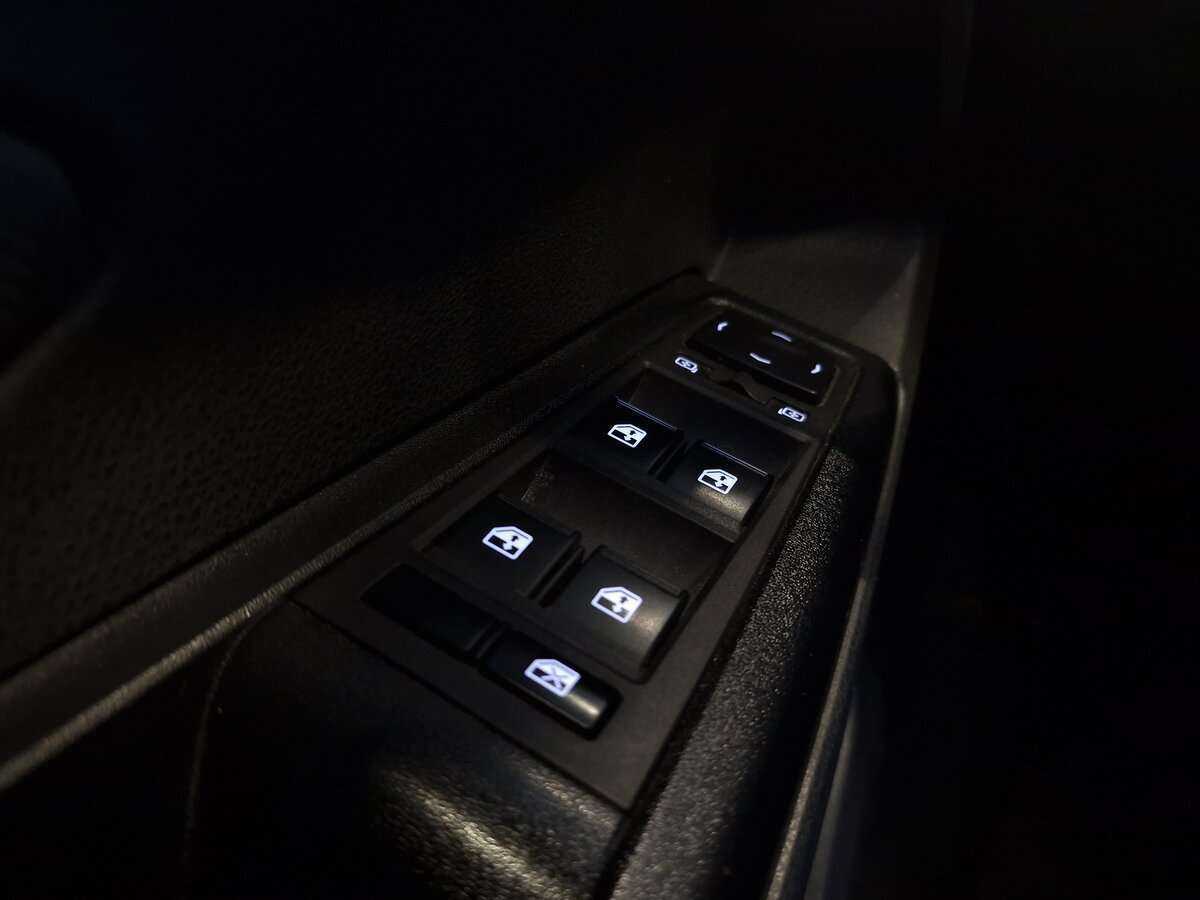 Купить Lada (ВАЗ) Vesta с пробегом. Фото: #3