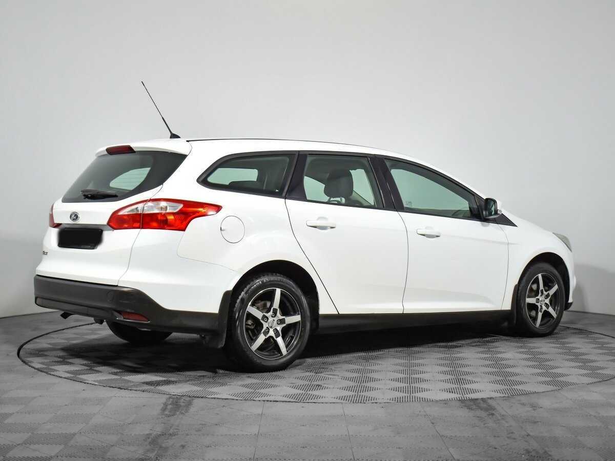 Купить Ford Focus с пробегом. Фото: #4