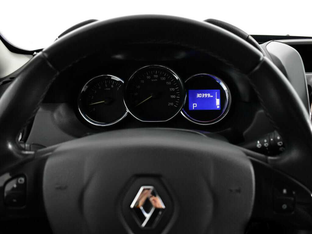 Купить Renault Duster с пробегом. Фото: #10