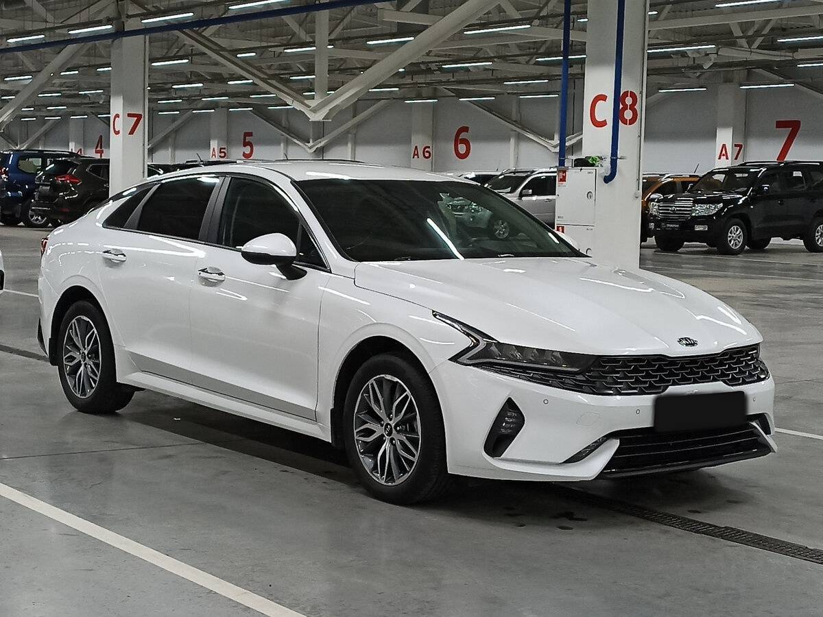 Купить Kia K5 с пробегом. Фото: #2
