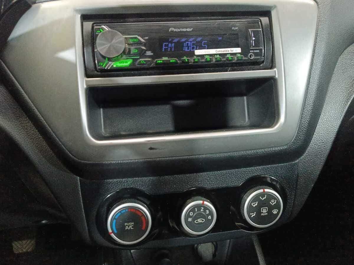 Купить Kia Rio с пробегом. Фото: #13