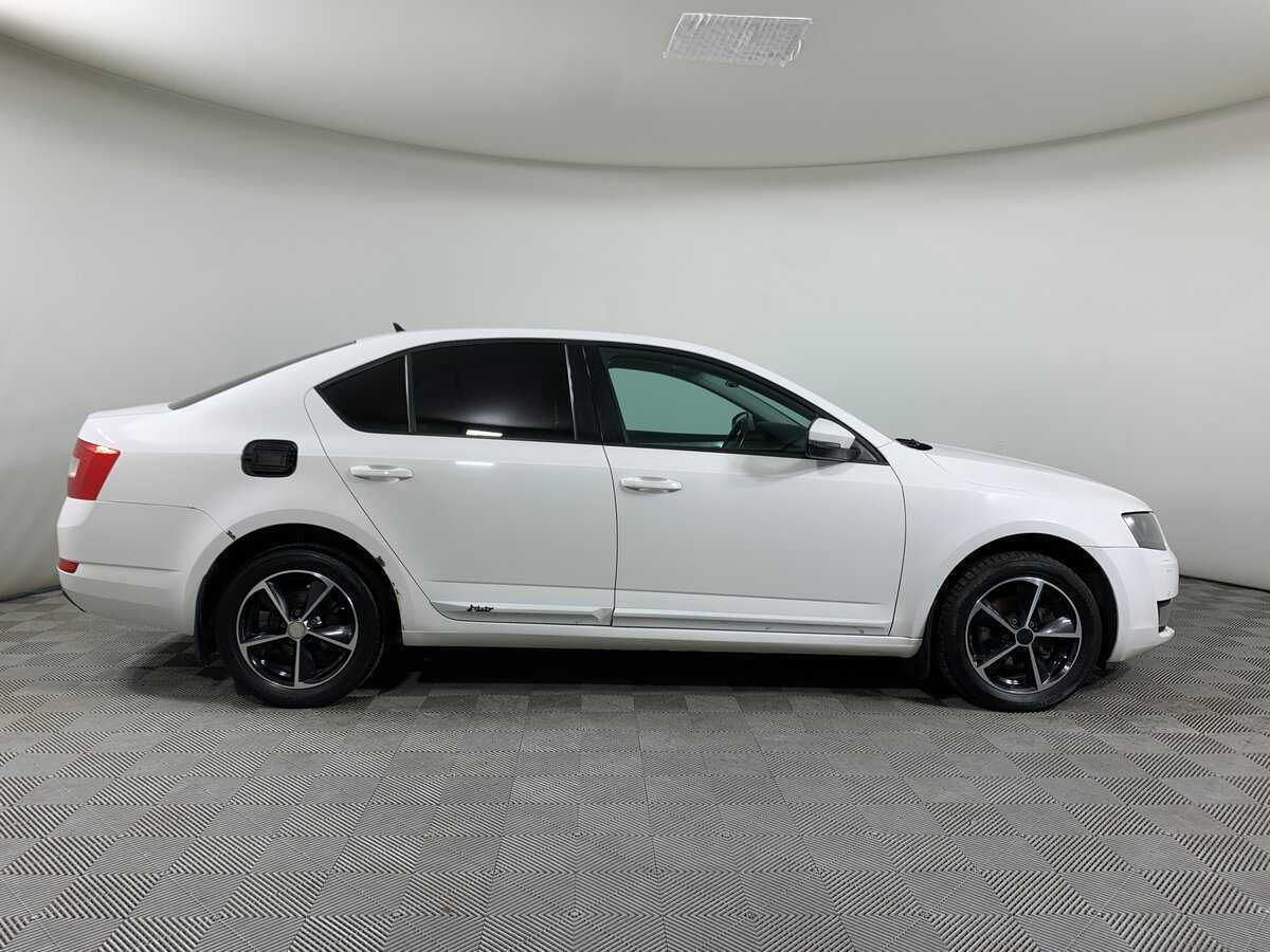 Купить Skoda Octavia с пробегом. Фото: #3