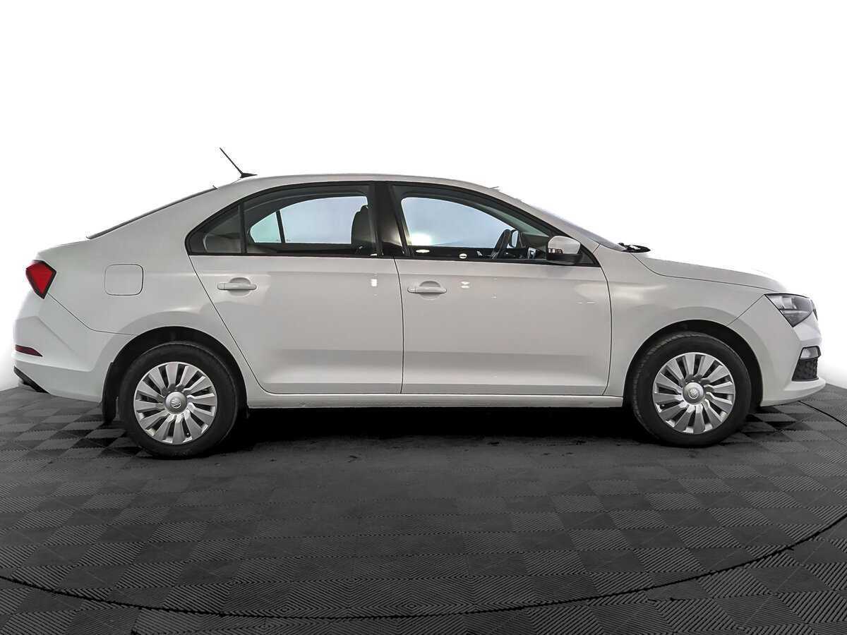 Купить Skoda Rapid с пробегом. Фото: #3