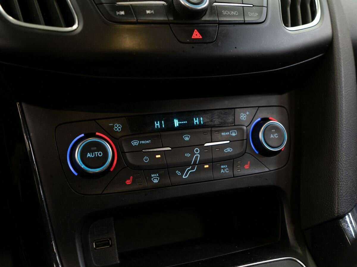 Купить Ford Focus с пробегом. Фото: #13
