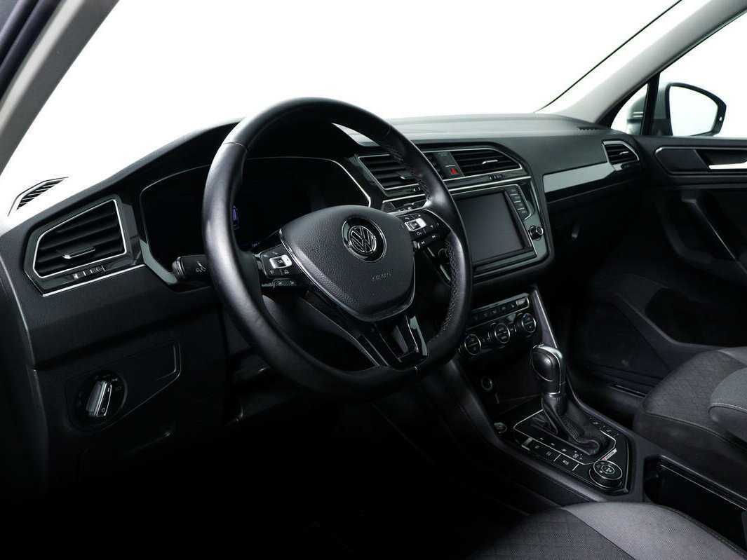 Купить Volkswagen Tiguan с пробегом. Фото: #12