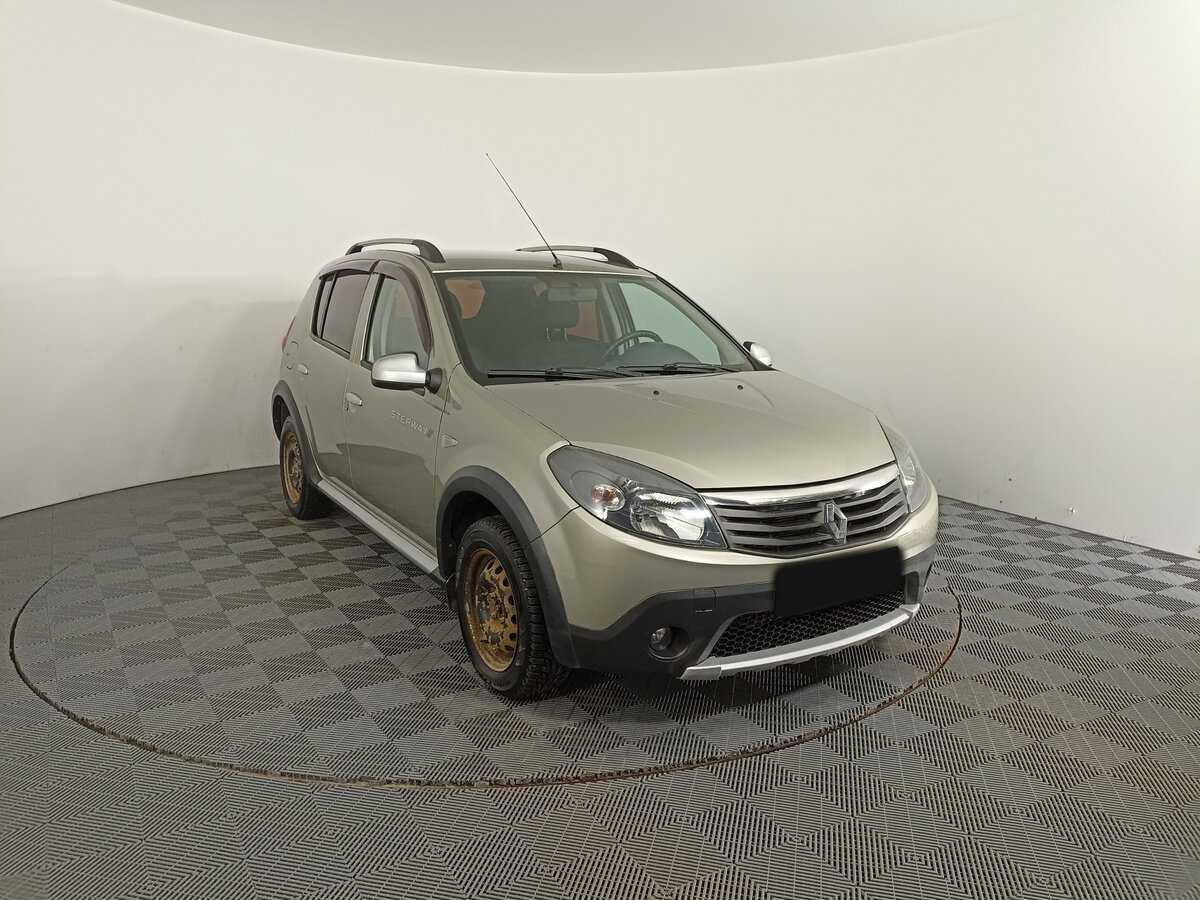 Купить Renault Sandero с пробегом. Фото: #2