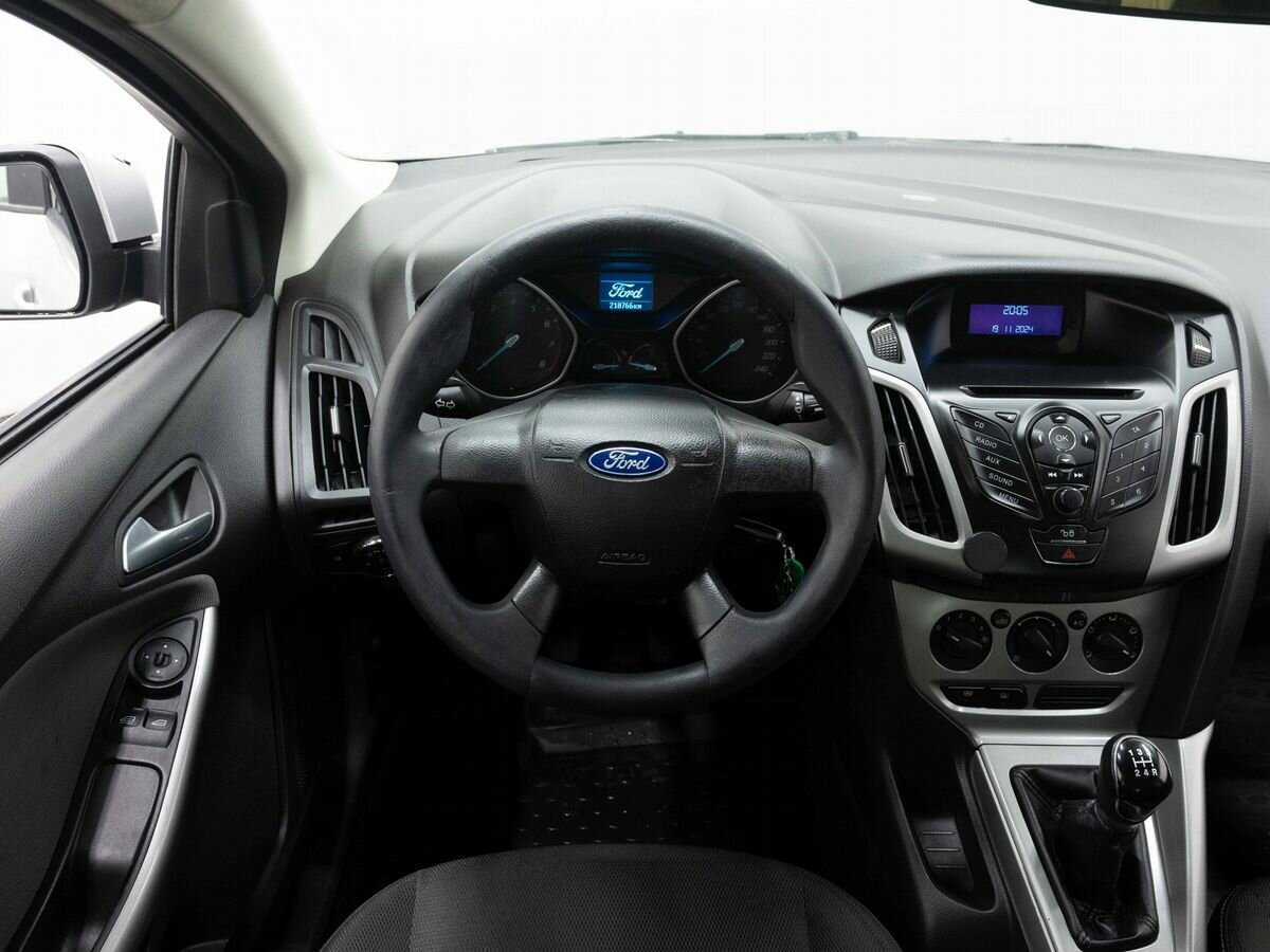 Купить Ford Focus с пробегом. Фото: #15
