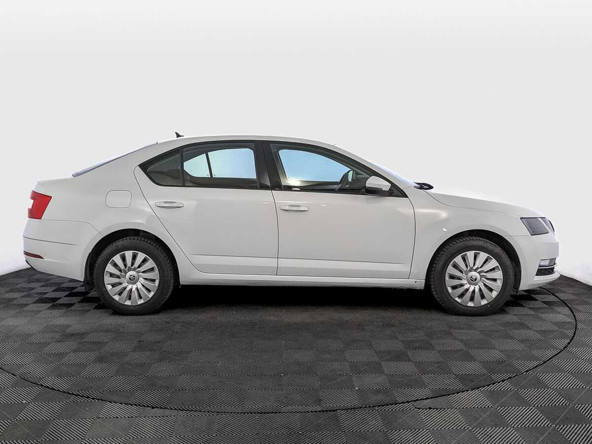 Купить Skoda Octavia с пробегом. Фото: #3