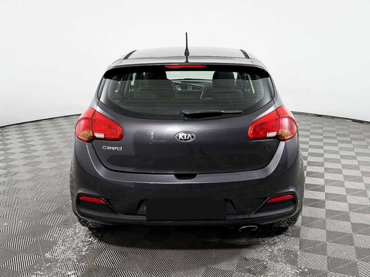 Купить Kia Ceed с пробегом. Фото: #5