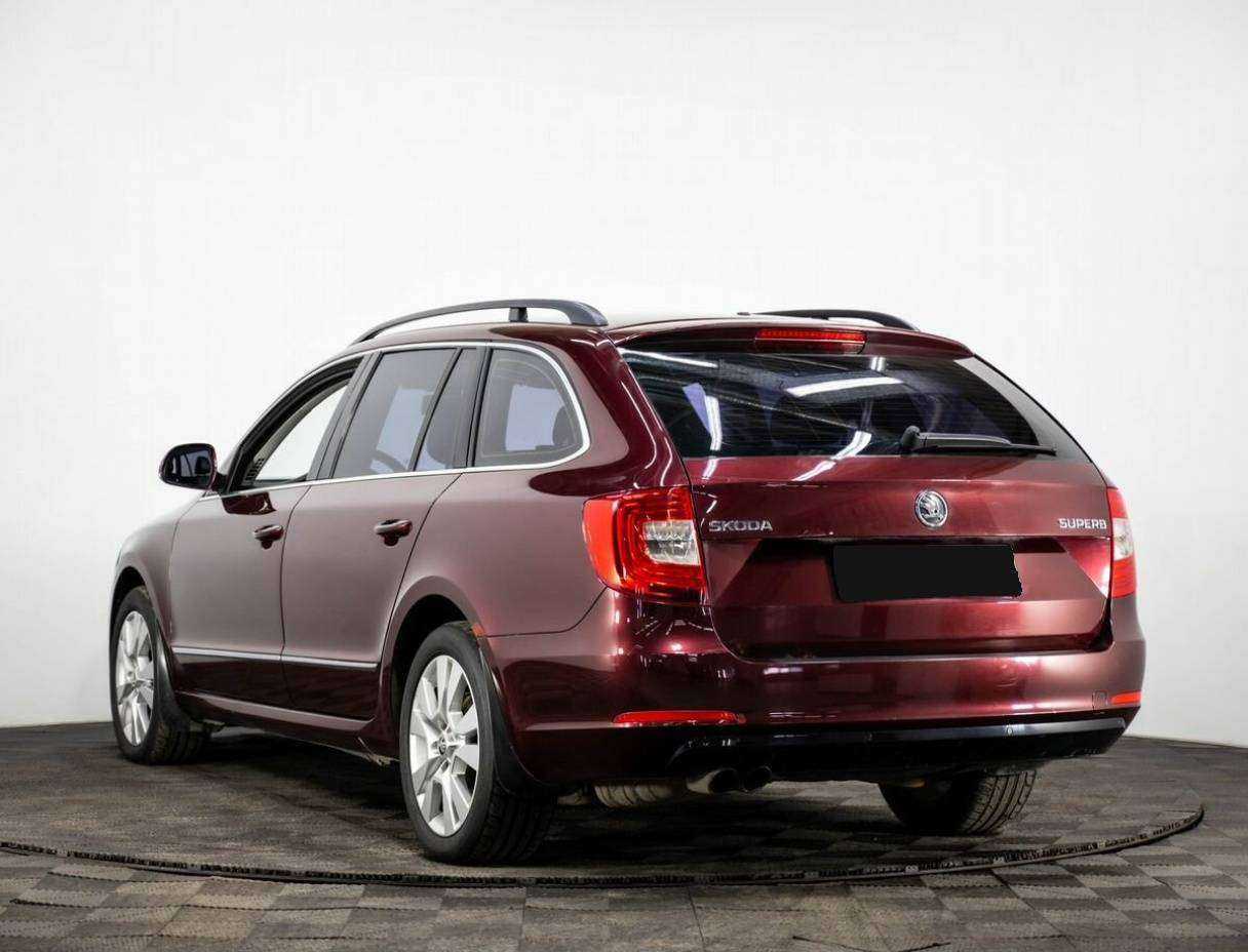 Купить Skoda Superb с пробегом. Фото: #3