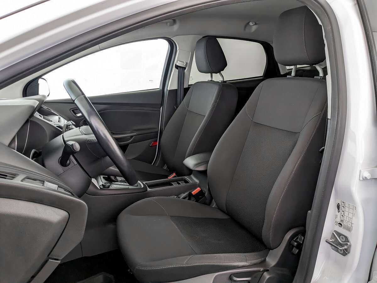 Купить Ford Focus с пробегом. Фото: #15
