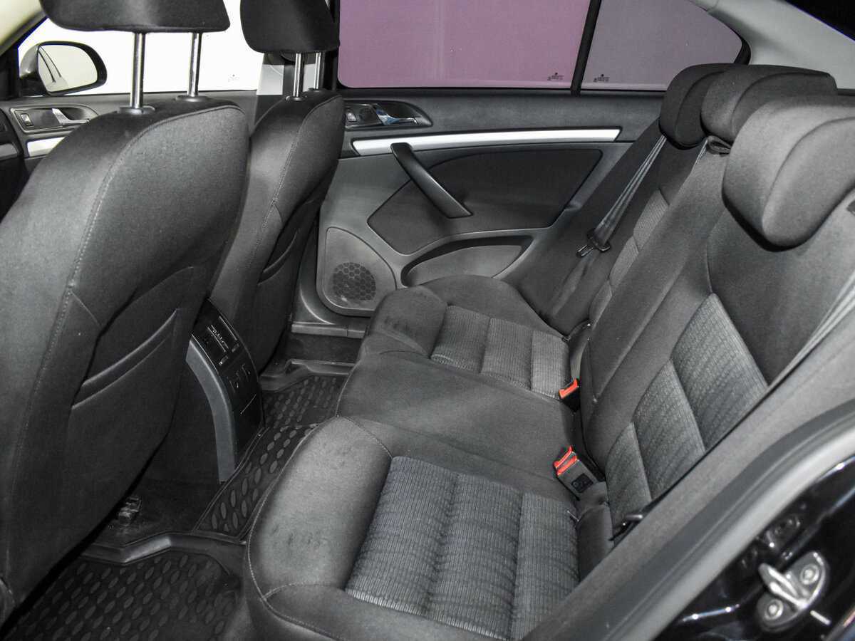 Купить Skoda Octavia с пробегом. Фото: #11