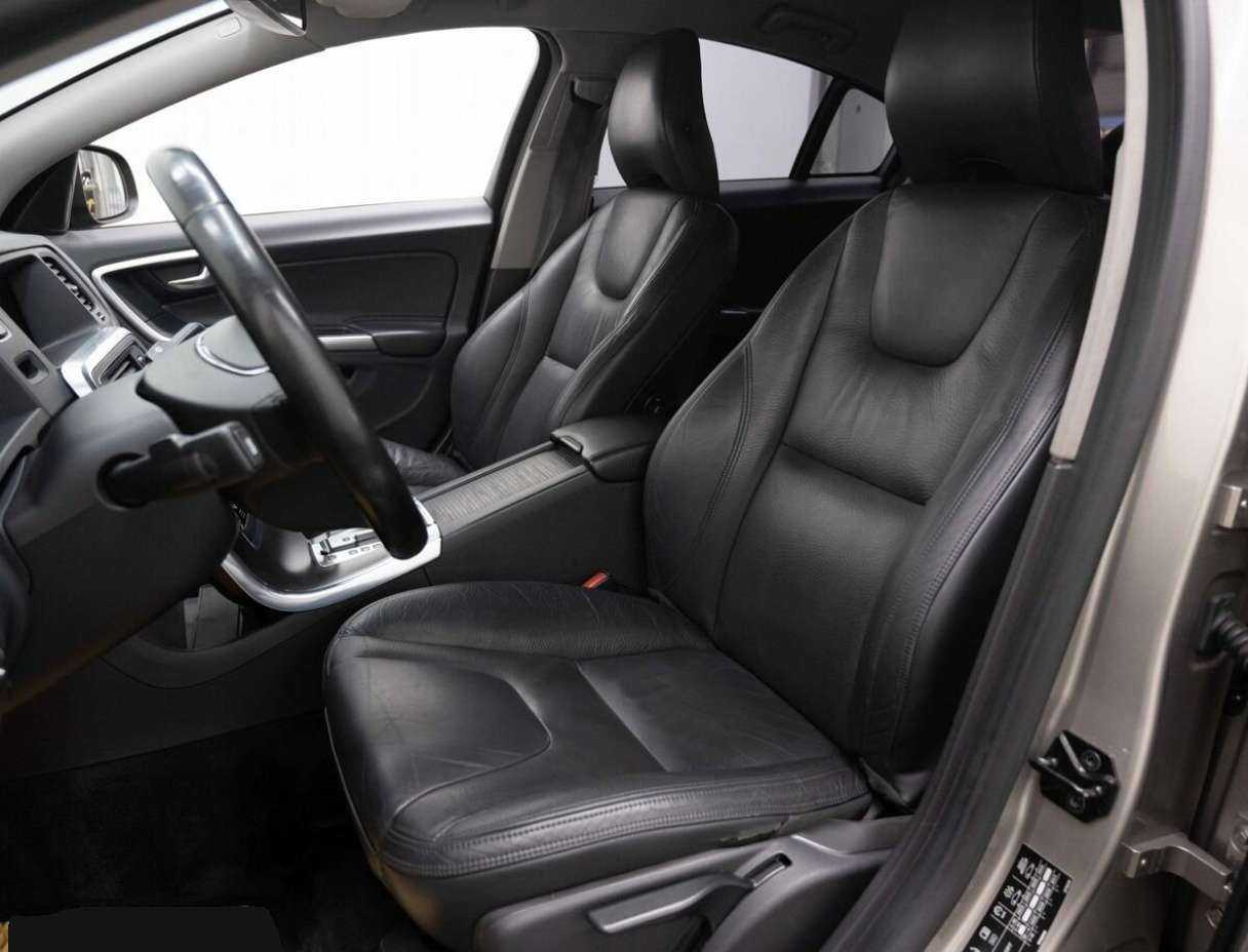 Купить Volvo S60 с пробегом. Фото: #7