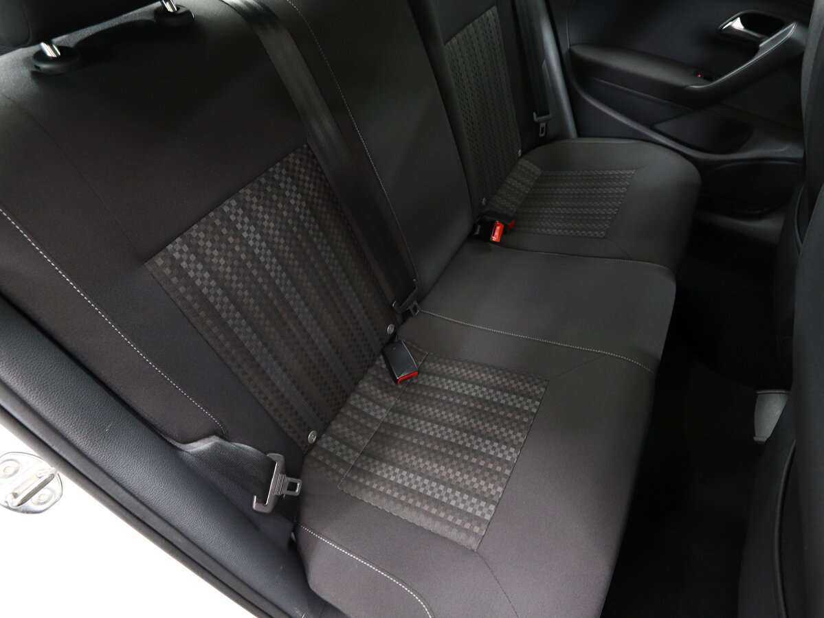 Купить Volkswagen Polo с пробегом. Фото: #13