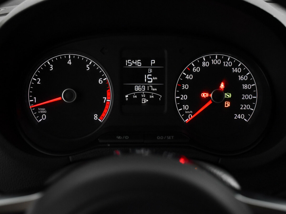 Купить Volkswagen Polo с пробегом. Фото: #16