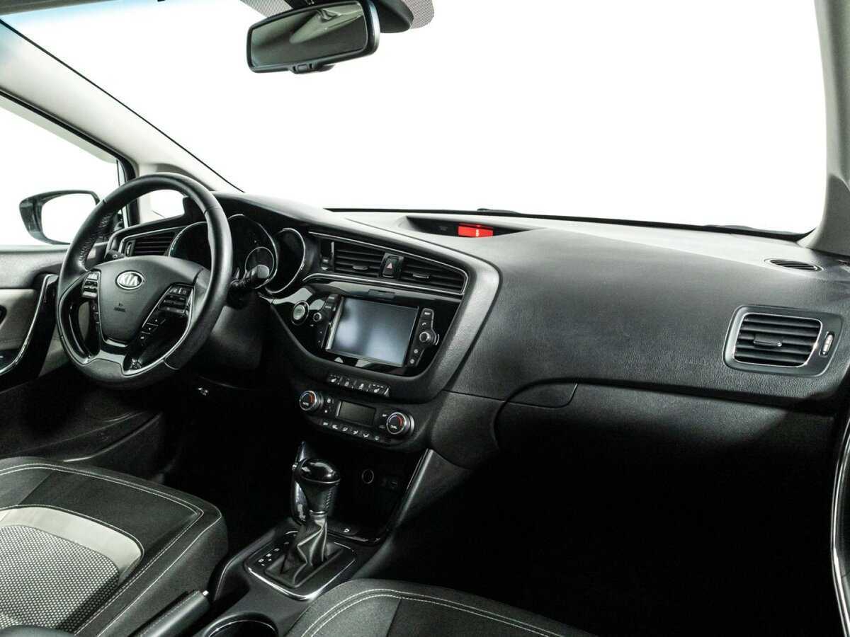 Купить Kia Ceed с пробегом. Фото: #8
