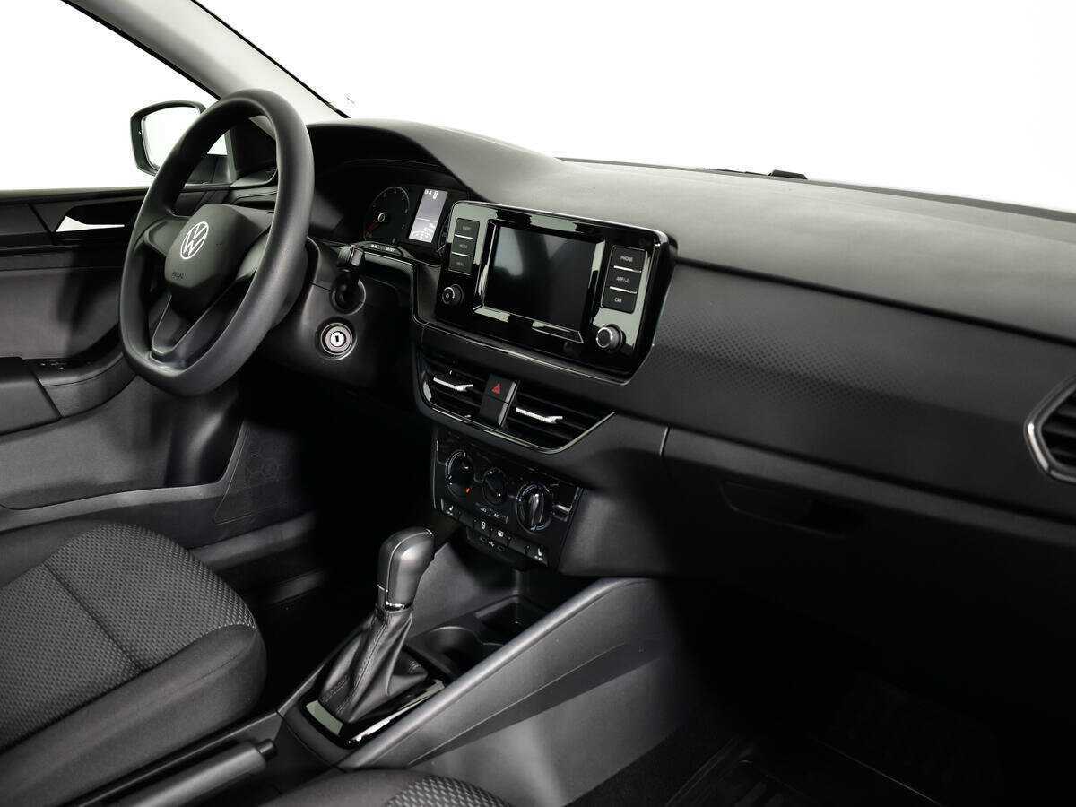 Купить Volkswagen Polo с пробегом. Фото: #8