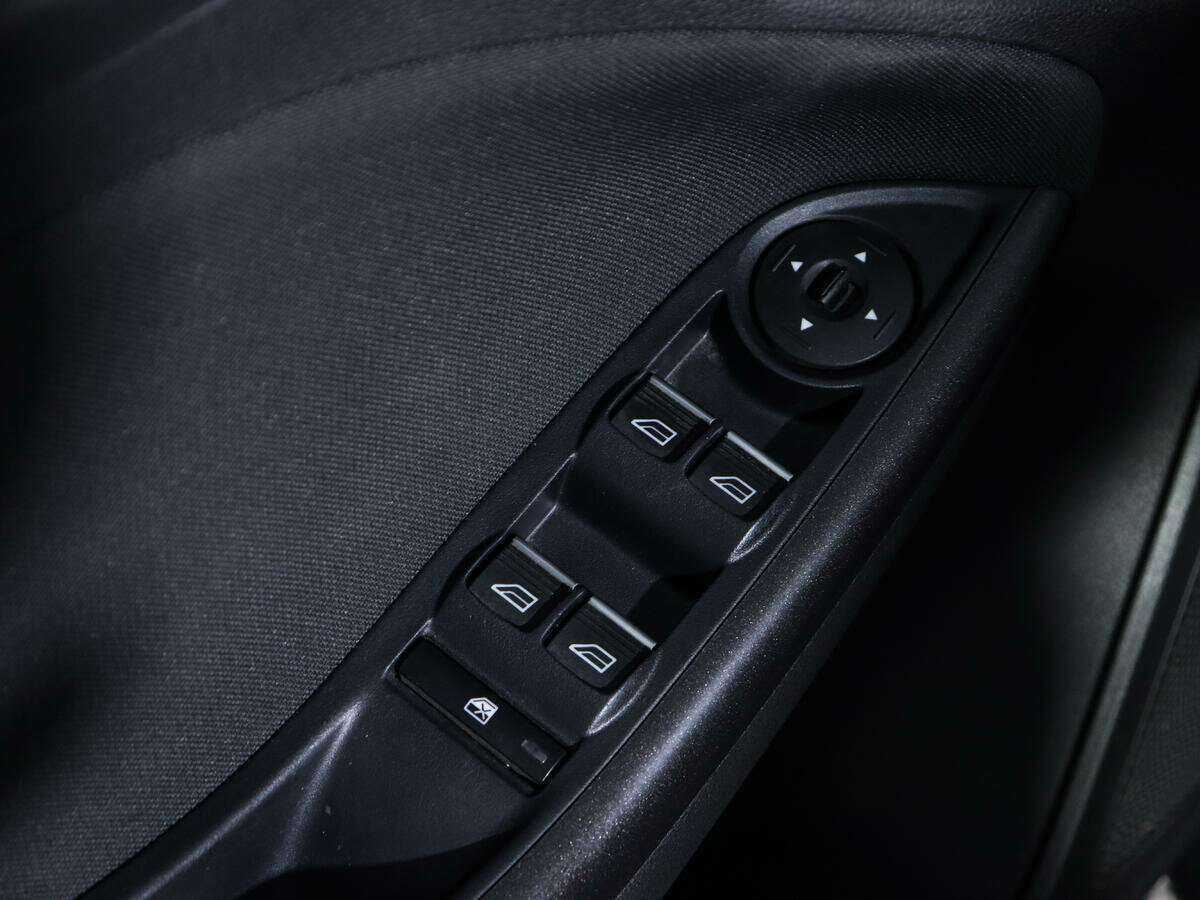 Купить Ford Focus с пробегом. Фото: #12