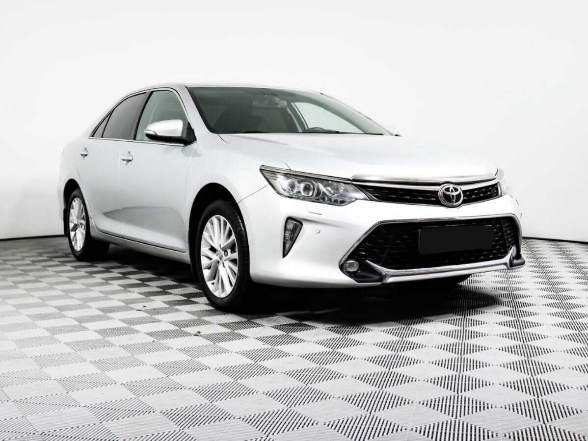 Купить Toyota Camry с пробегом. Фото: #2