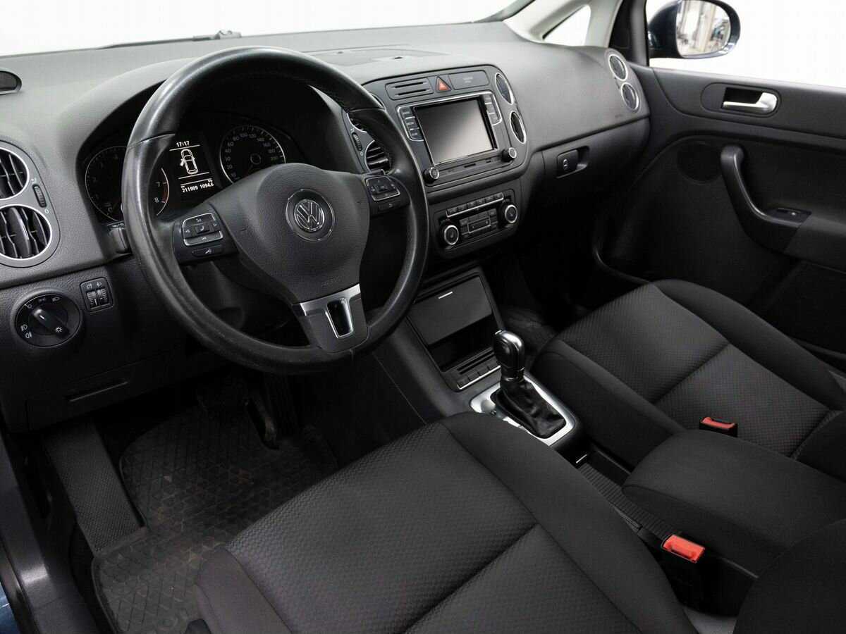 Купить Volkswagen Golf Plus с пробегом. Фото: #7