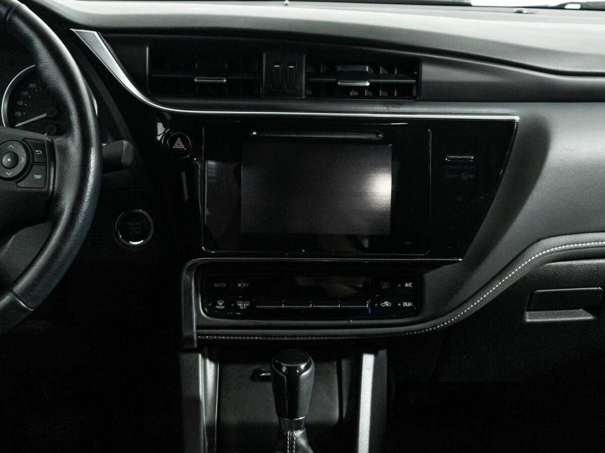 Купить Toyota Corolla с пробегом. Фото: #13