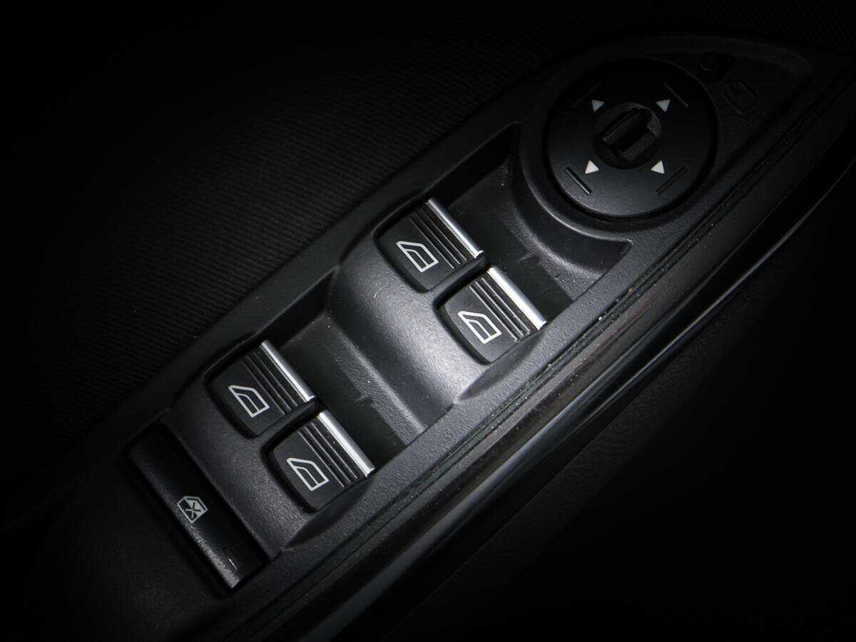 Купить Ford Focus с пробегом. Фото: #17