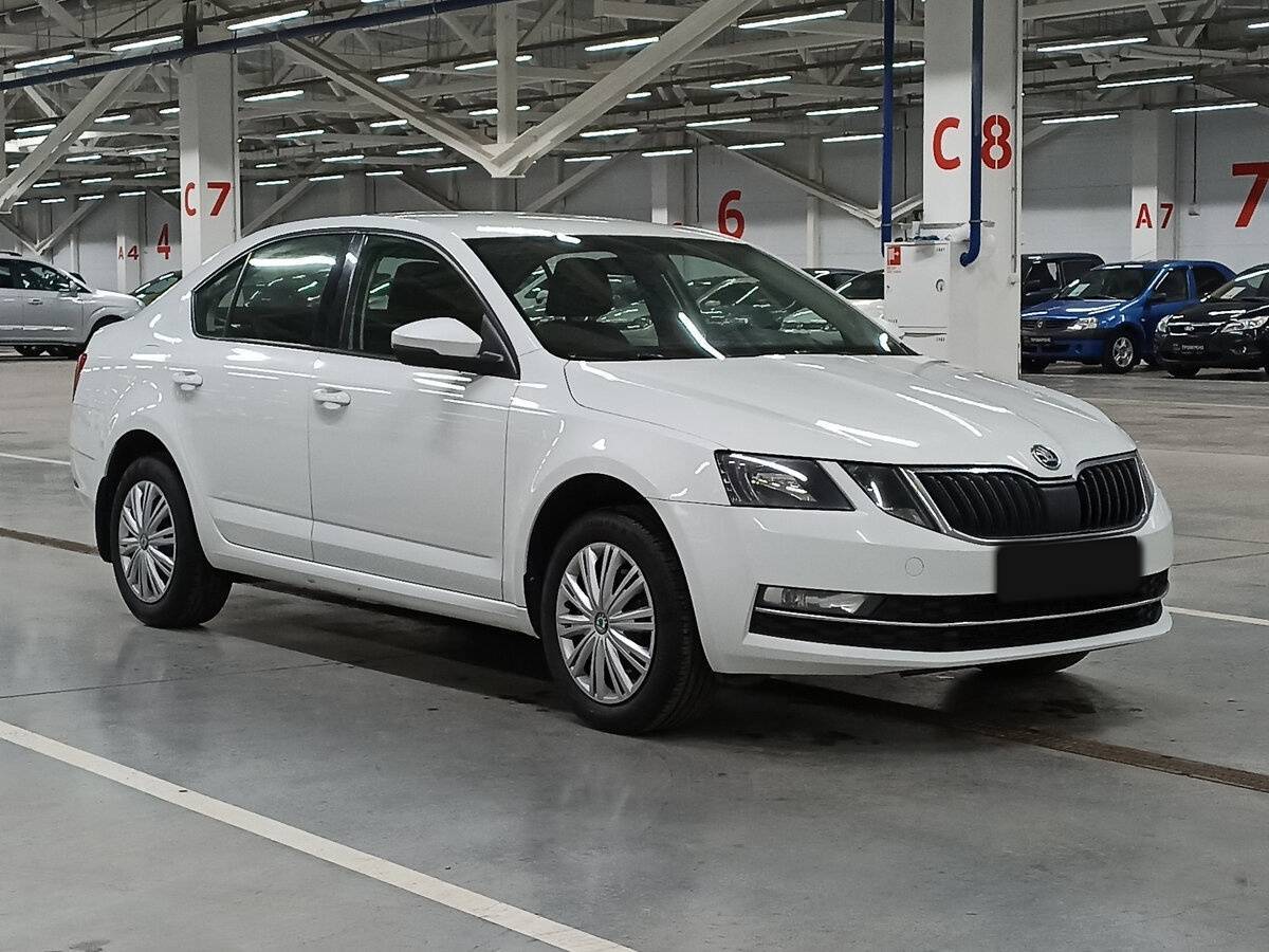 Купить Skoda Octavia с пробегом. Фото: #2