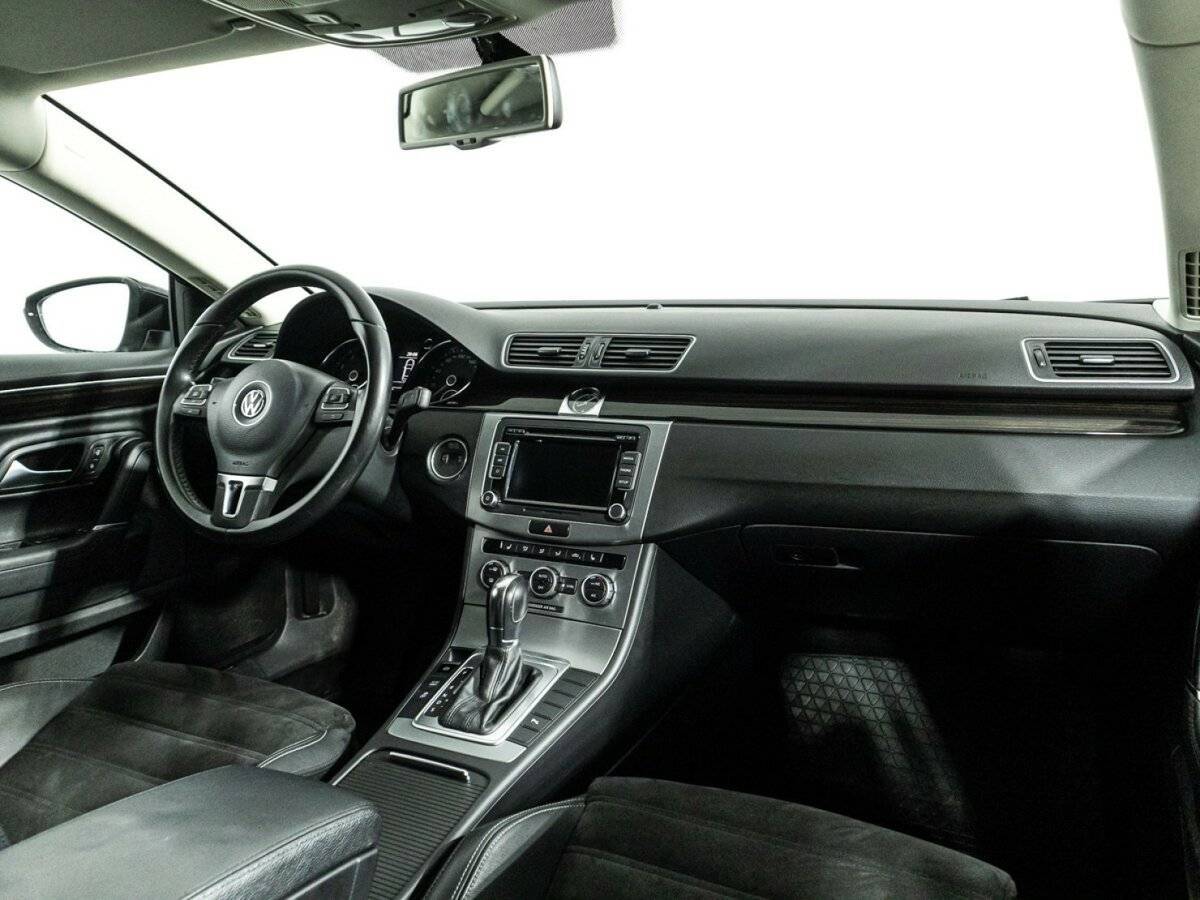 Купить Volkswagen Passat CC с пробегом. Фото: #8