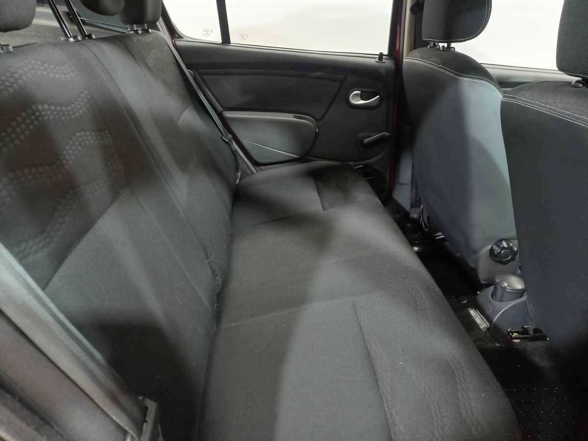 Купить Renault Sandero с пробегом. Фото: #10