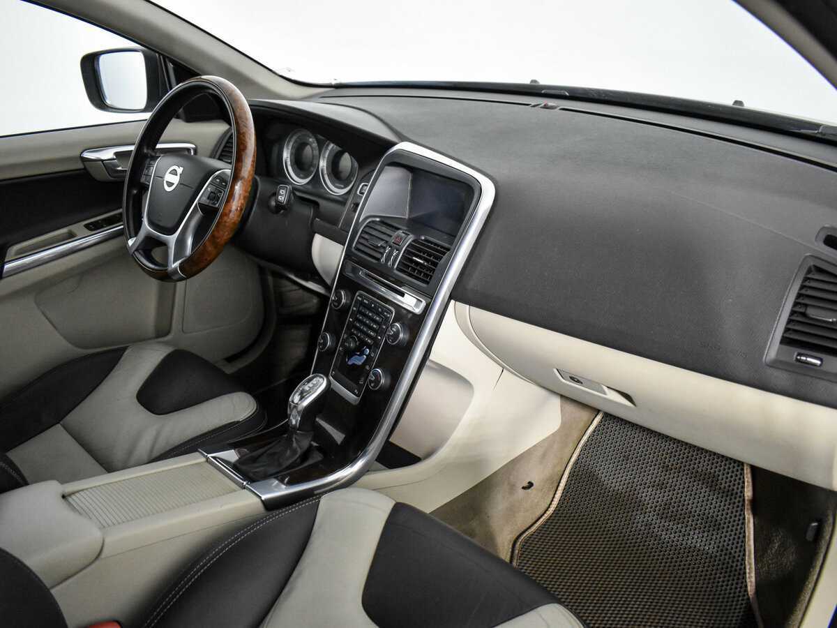 Купить Volvo XC60 с пробегом. Фото: #14