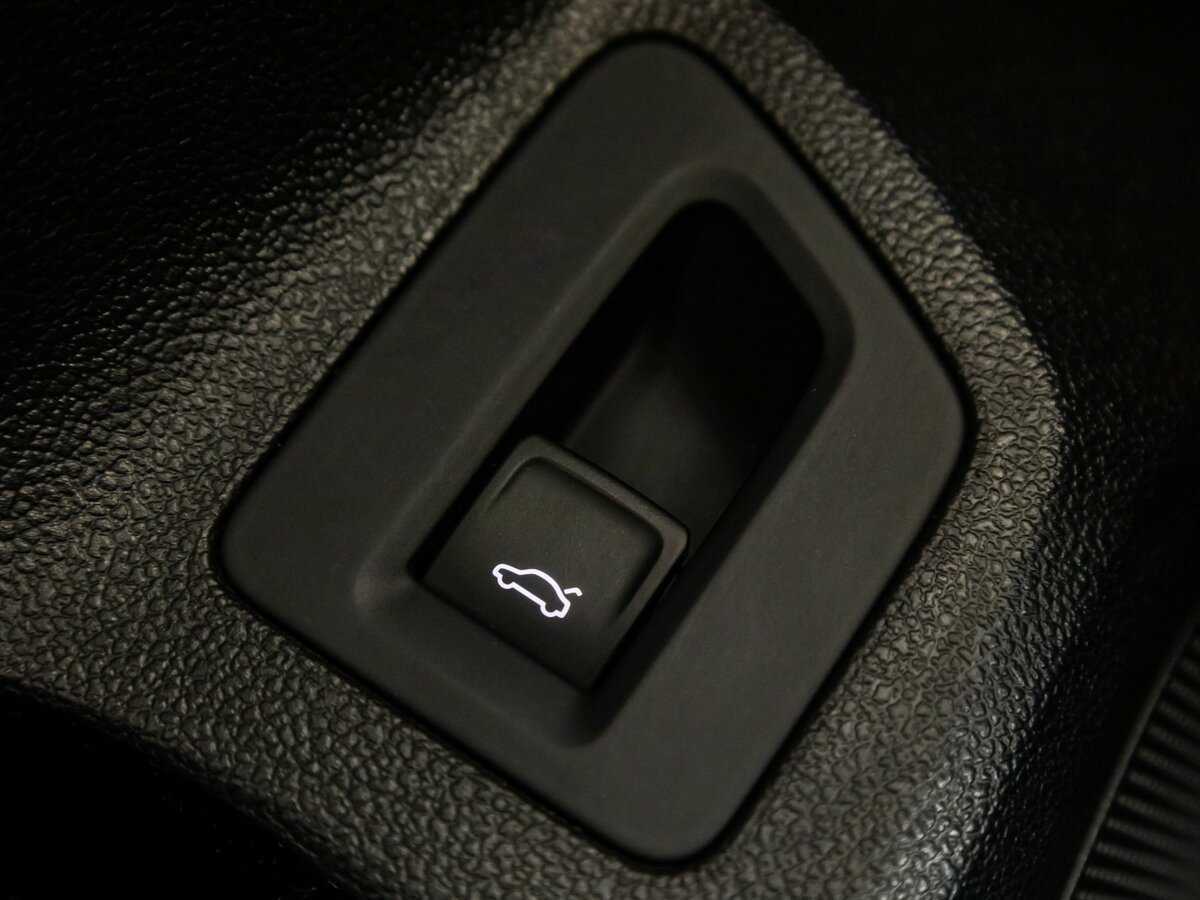 Купить Volkswagen Passat с пробегом. Фото: #18