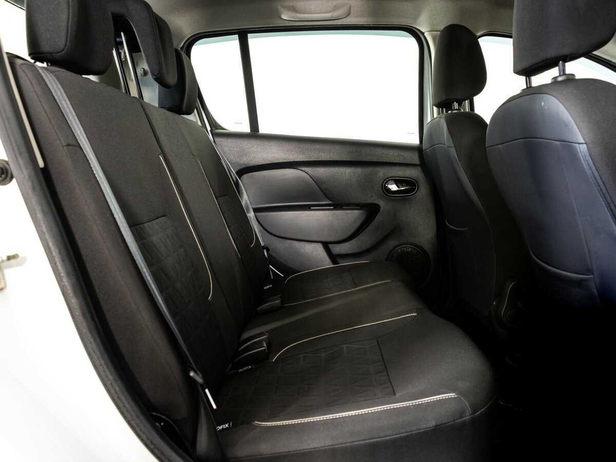 Купить Renault Sandero с пробегом. Фото: #11