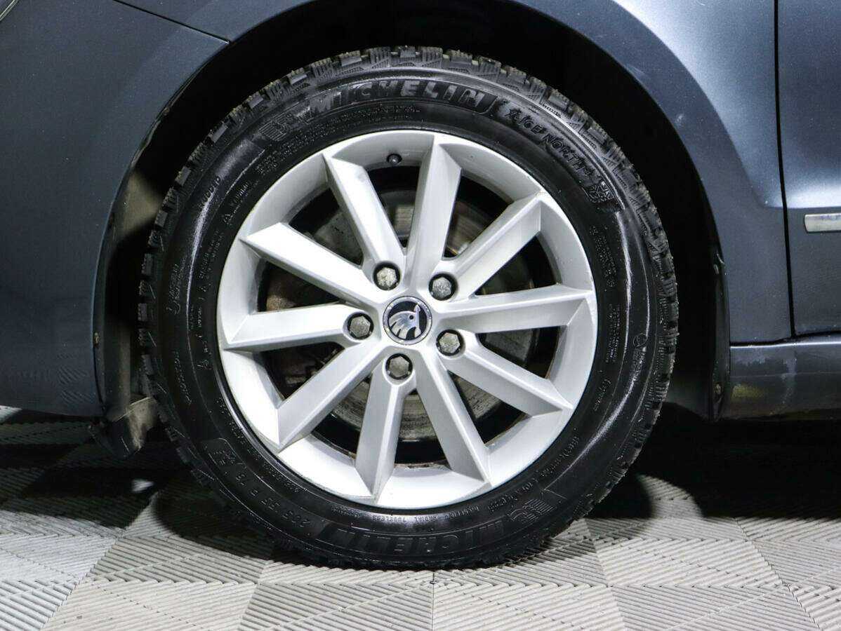 Купить Skoda Superb с пробегом. Фото: #14