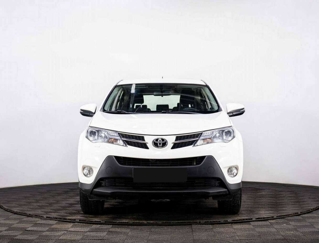 Купить Toyota RAV4 с пробегом. Фото: #1