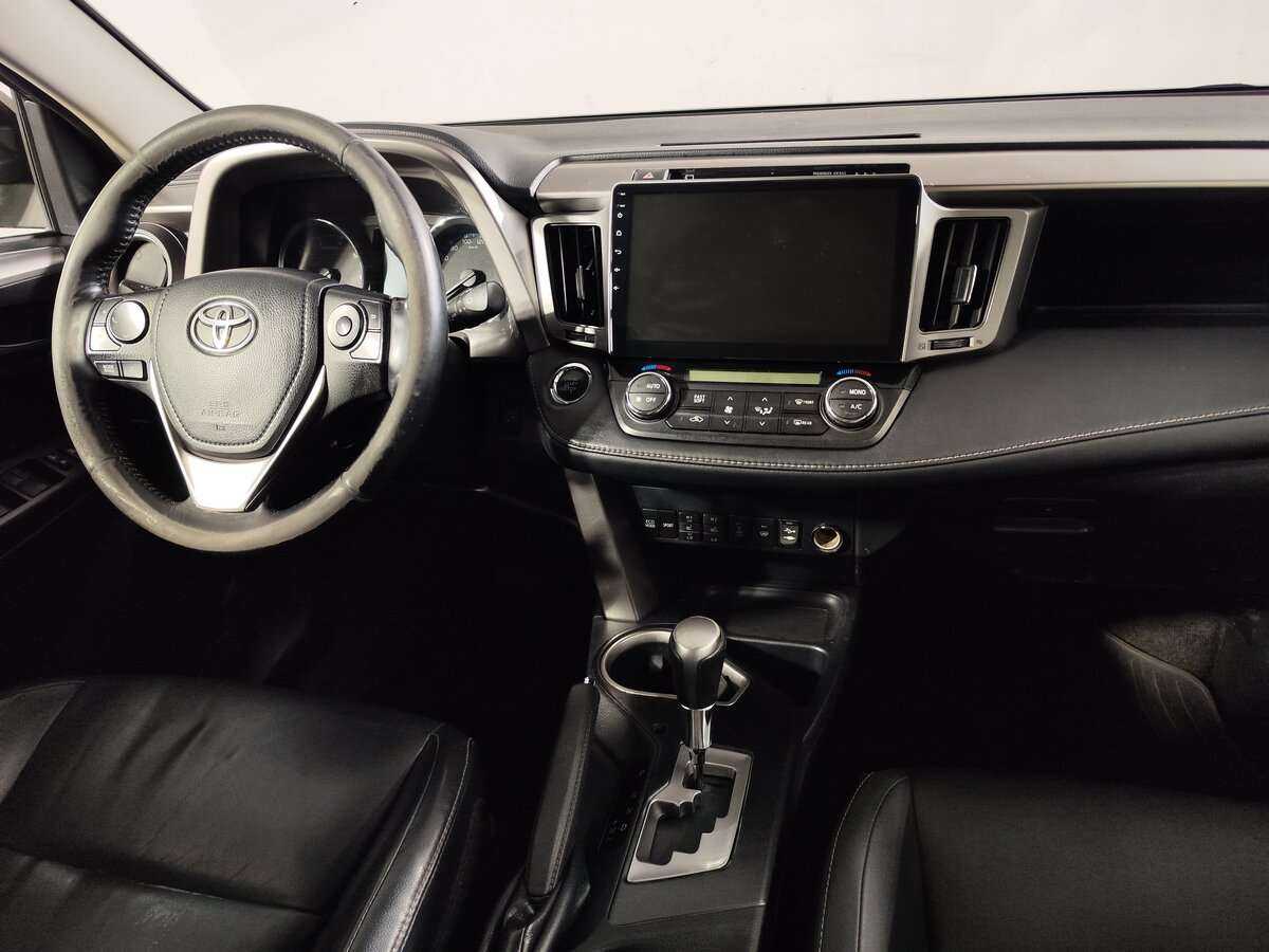Купить Toyota RAV4 с пробегом. Фото: #22