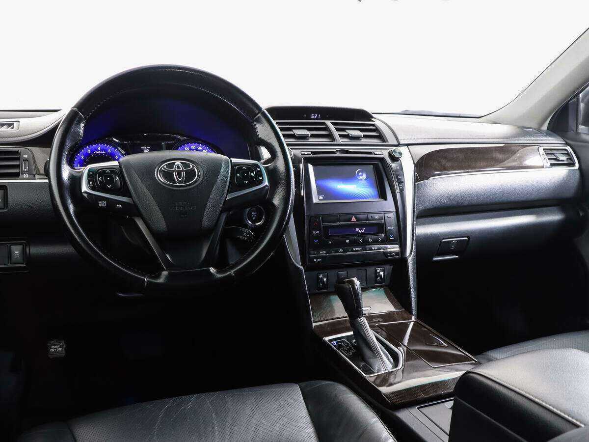 Купить Toyota Camry с пробегом. Фото: #10