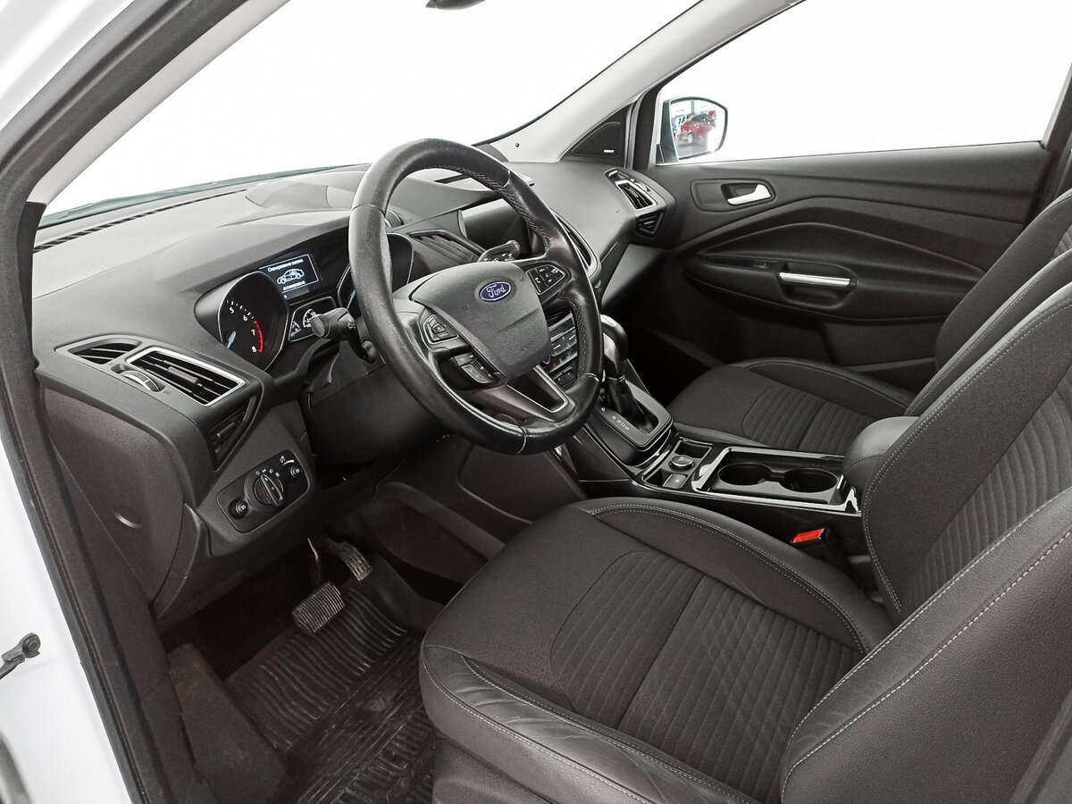 Купить Ford Kuga с пробегом. Фото: #13