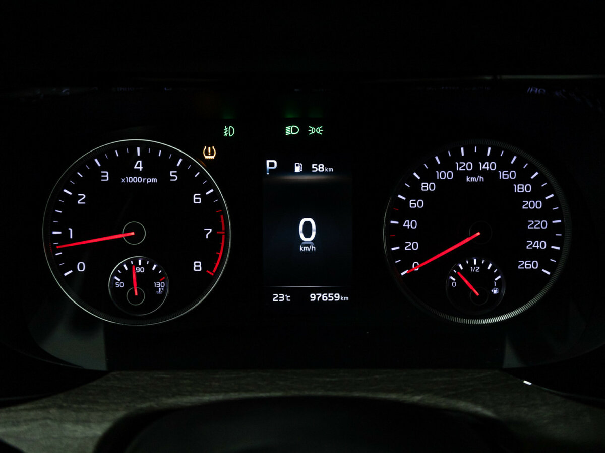 Купить Kia K5 с пробегом. Фото: #10