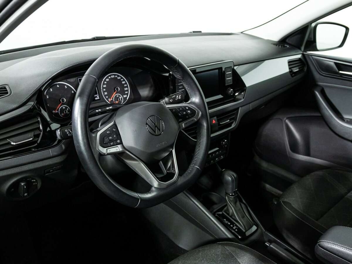 Купить Volkswagen Polo с пробегом. Фото: #10